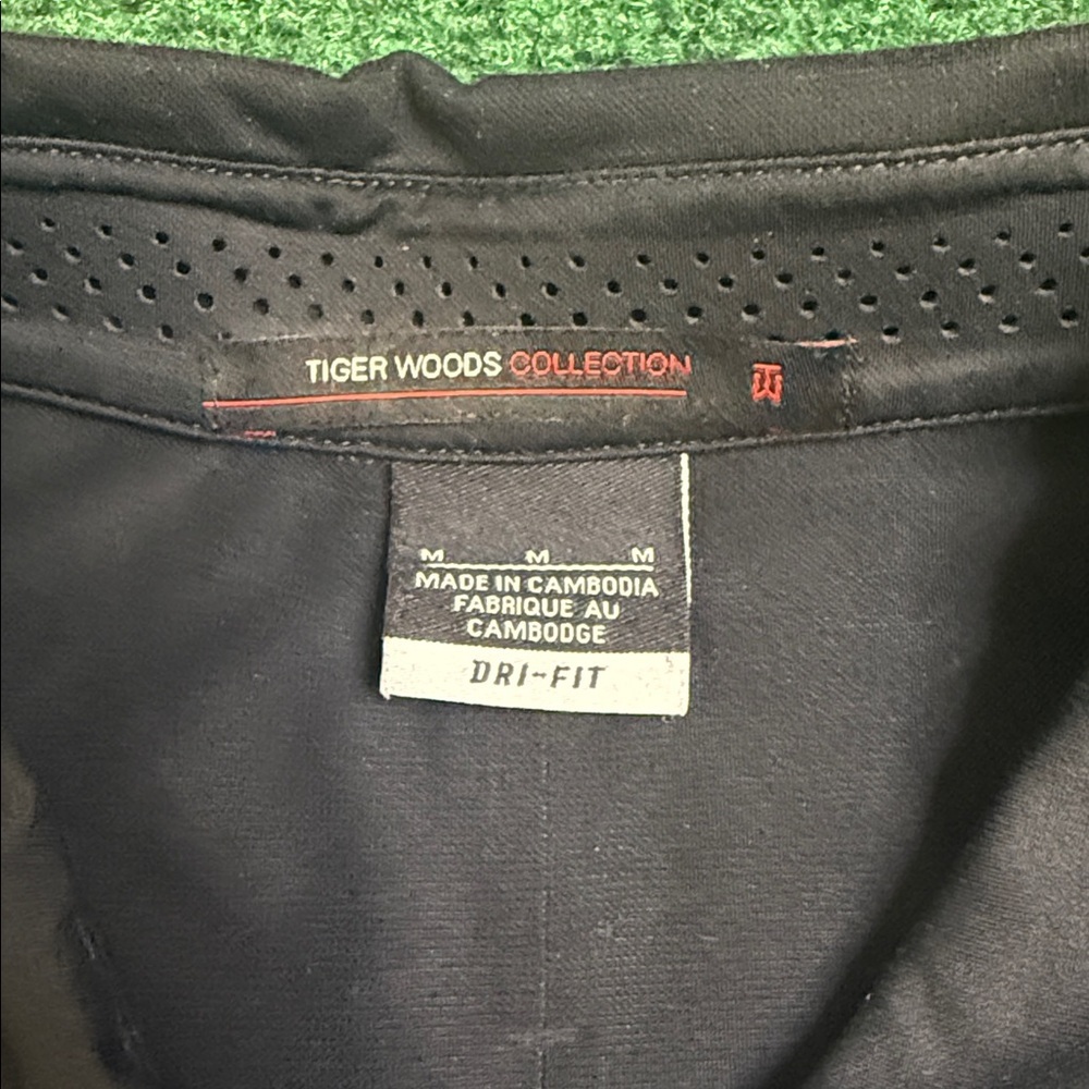 Tiger Woods Collection by Nike Dri-Fit Polo (Black / Size Medium) - Picture 3 of 7
